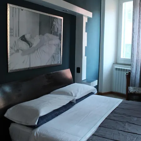 Lisetta 3* Vernazza
