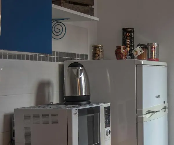 Lisetta בית הארחה ורנאצה