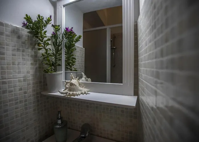 Lisetta בית הארחה ורנאצה